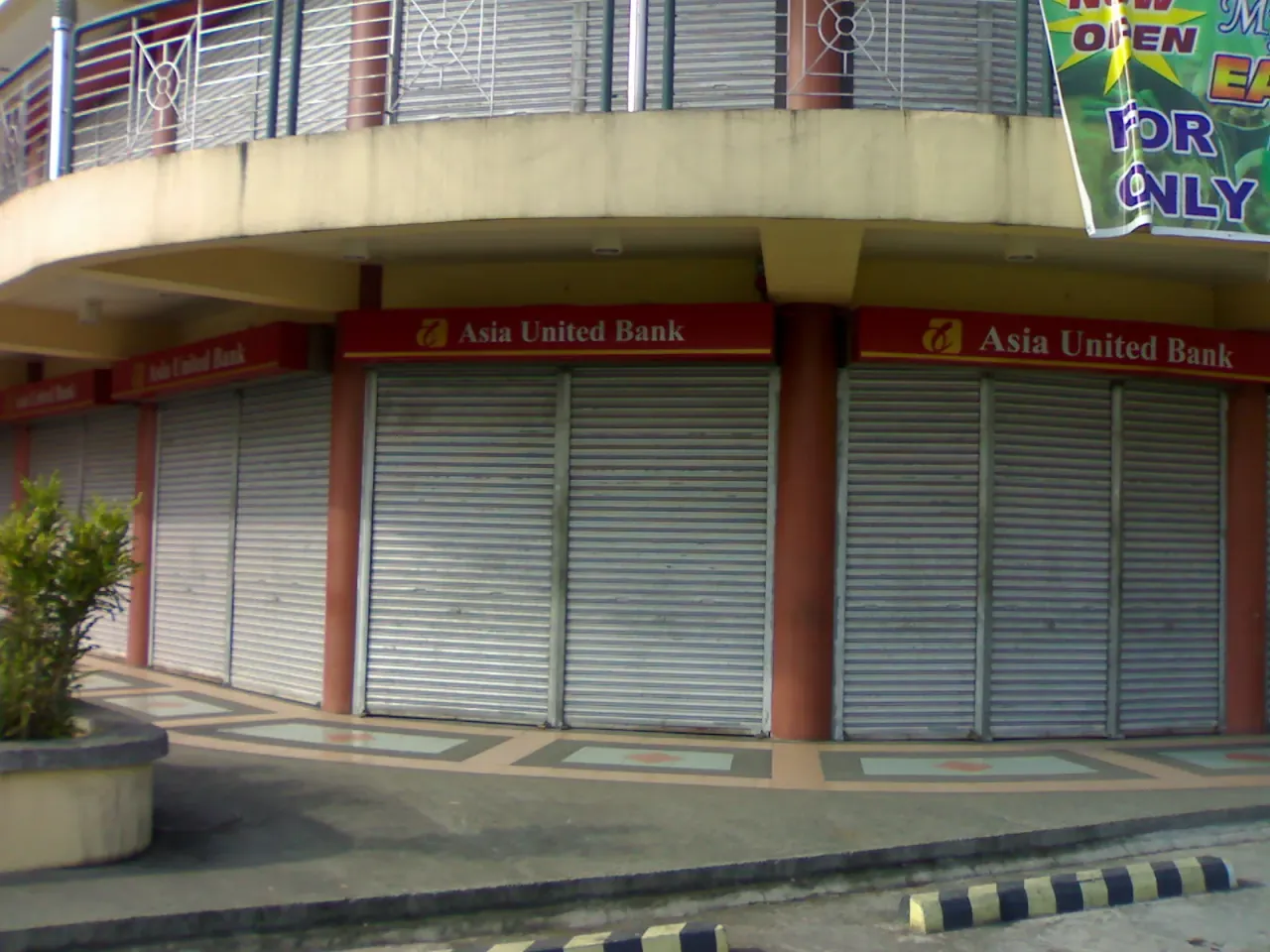 File:Asia United Bank Antipolo Branch - panoramio.jpg