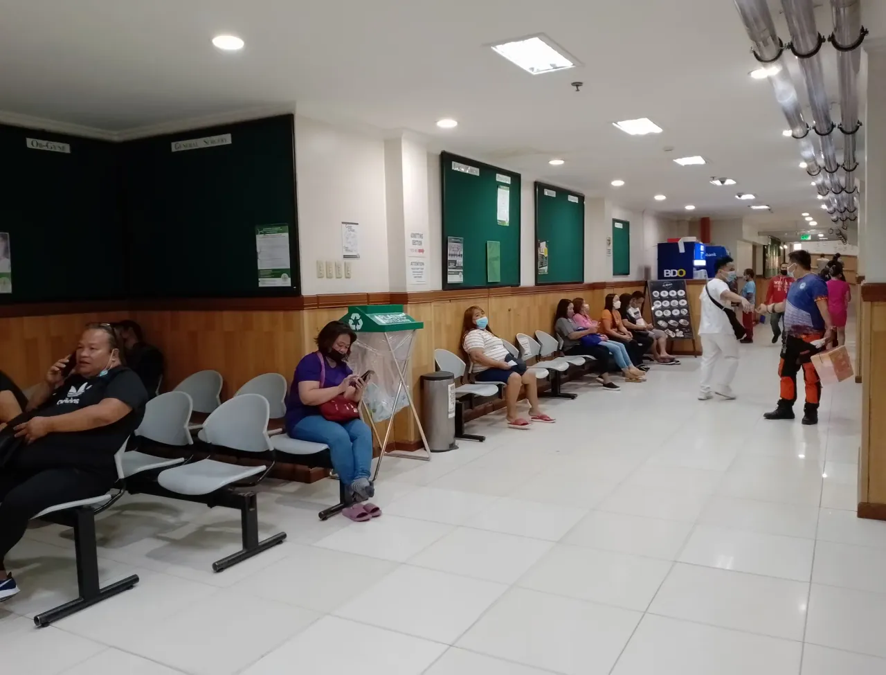 Interior of Chong Hua Hospital (02) (02-17-2023)
